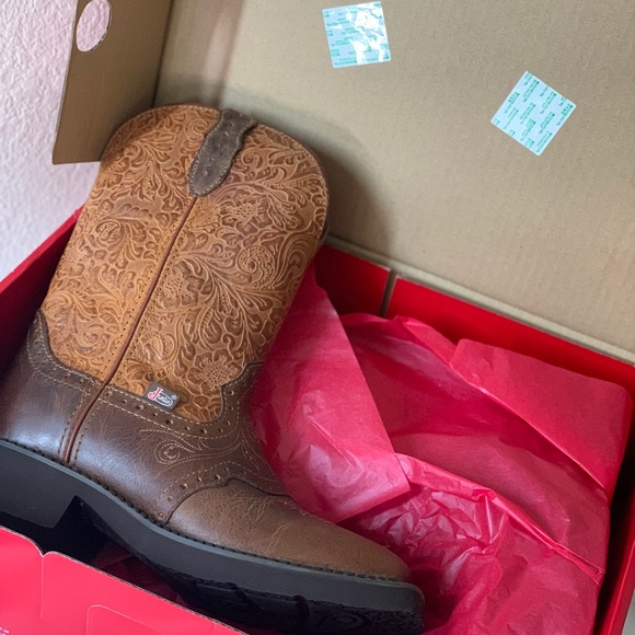 Justin Boots - Picture 2 of 5